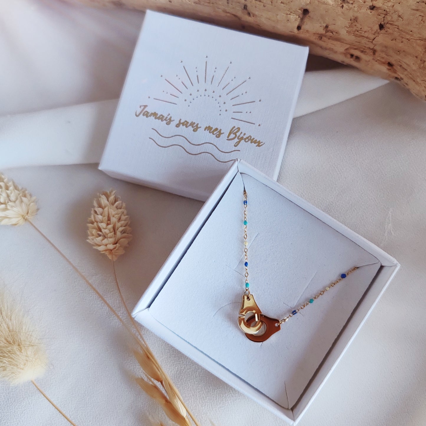 Collier Menotte