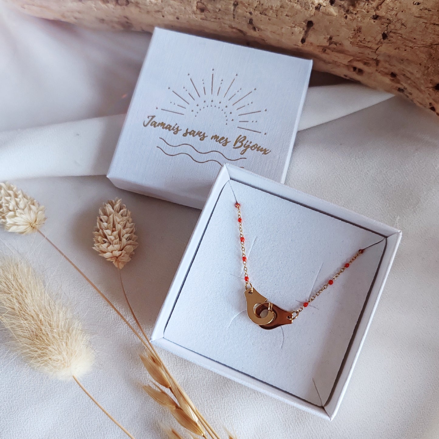 Collier Menotte