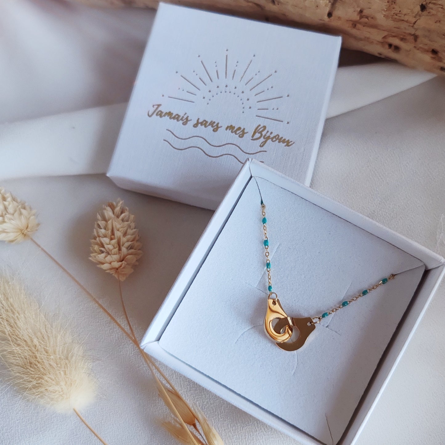 Collier Menotte