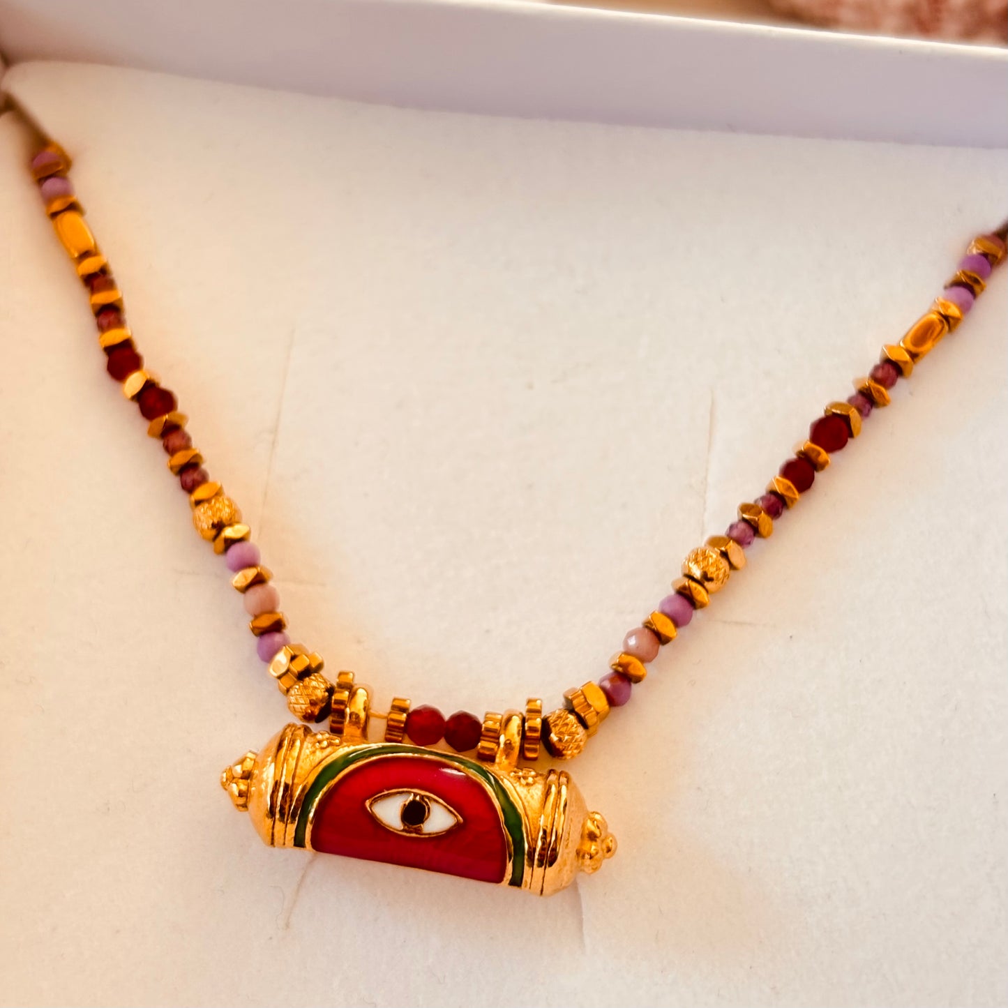 Collier Noam