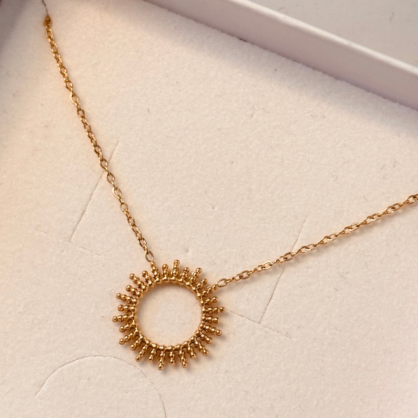 Collier Pao