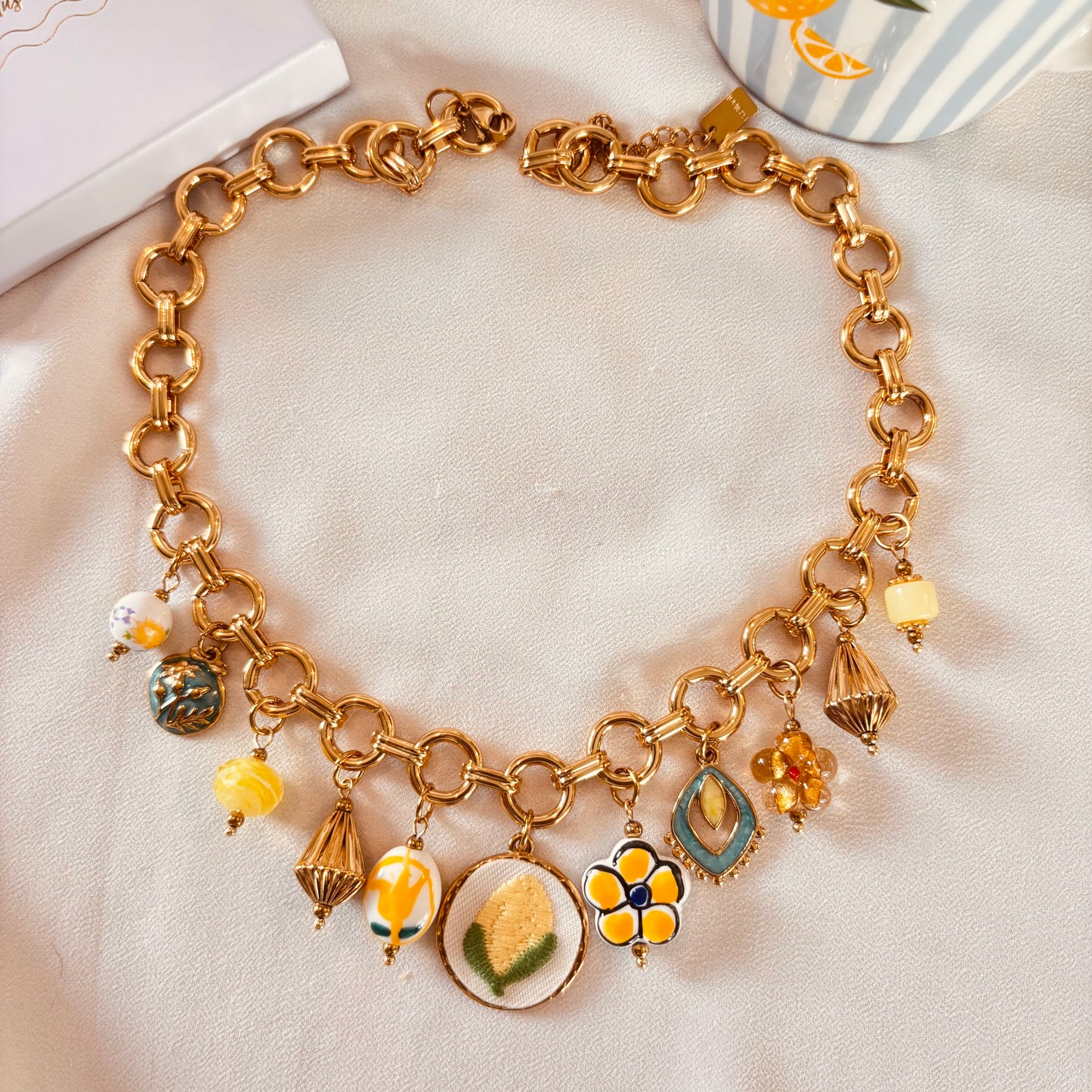 collier Lou